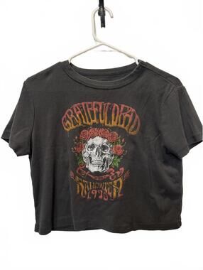 Grateful Dead Cropped Graphic Tee Womens Medium Skull Roses Band Shirt Festival